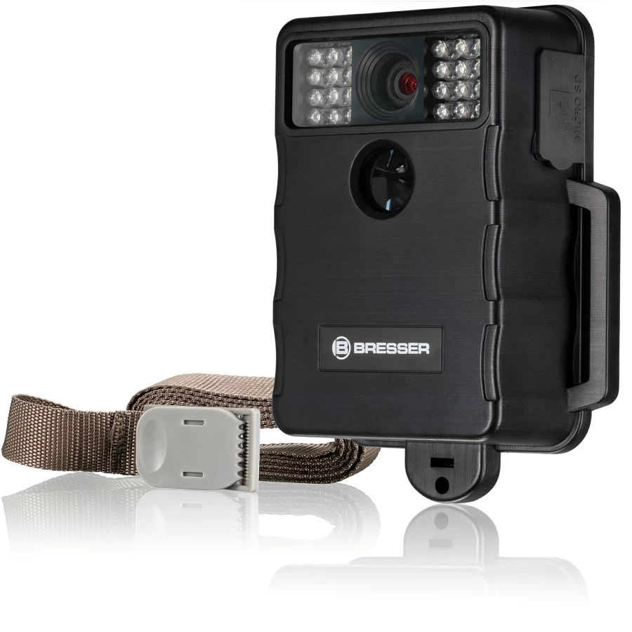 Bresser 5MP Full HD Wildlife Camera with Night Vision, PIR Motion Sensor, and Waterproof Design for Outdoor Hunting Surveillance